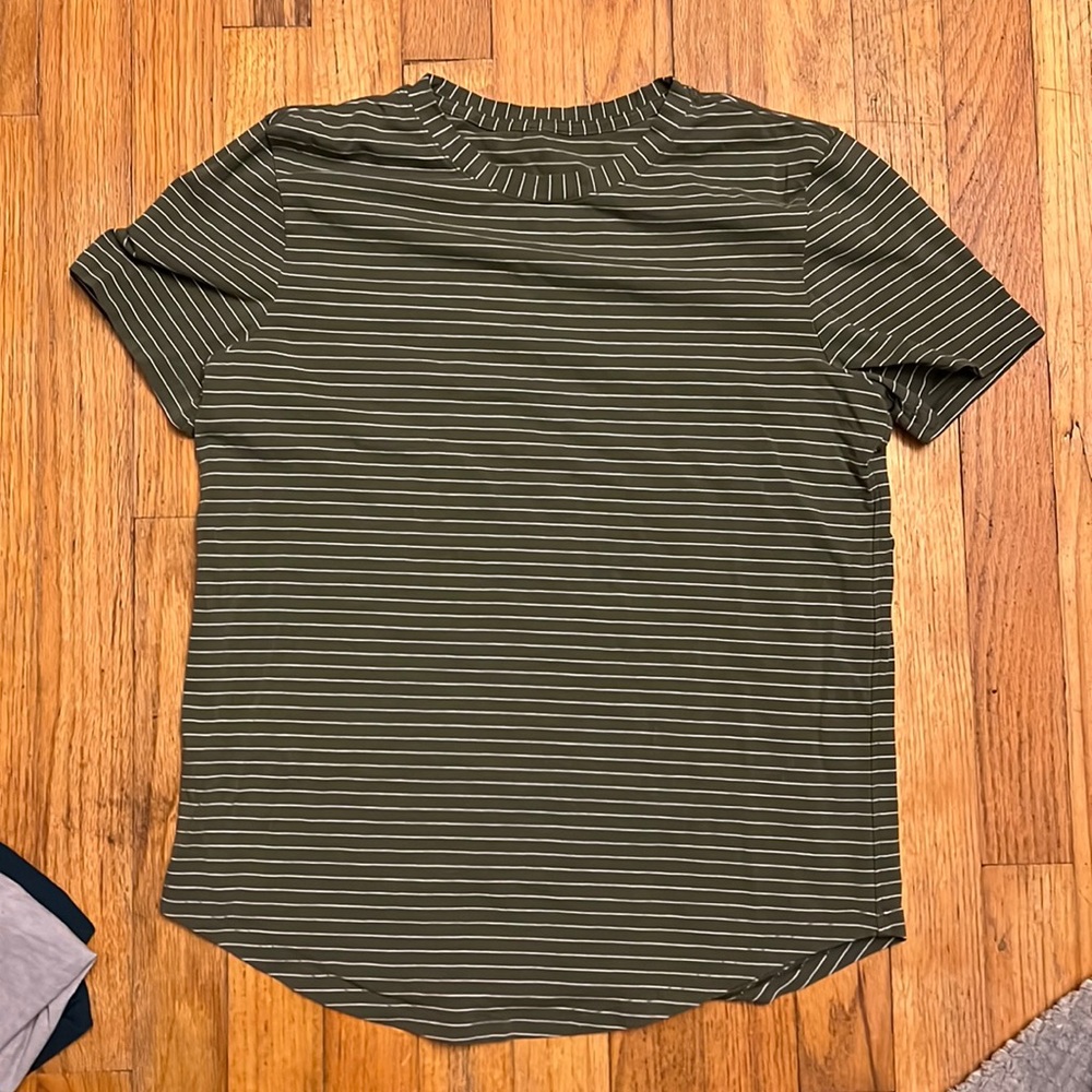 Lululemon love t green striped